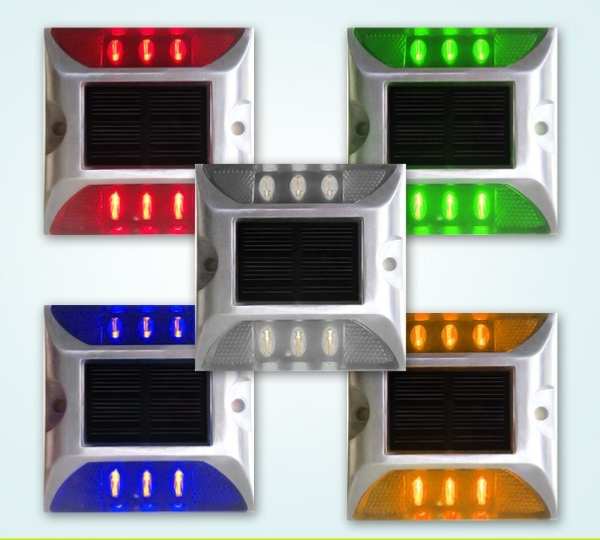 Plot routier à LED Solaire – Parkfender