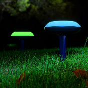 Balise LED Solaire Extérieur RGBW sur Piquet avec Contrôle Bluetooth Smartphone