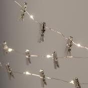 Guirlande LED Fil de Fer avec pinces à Linge Chromée à Piles 3.5m